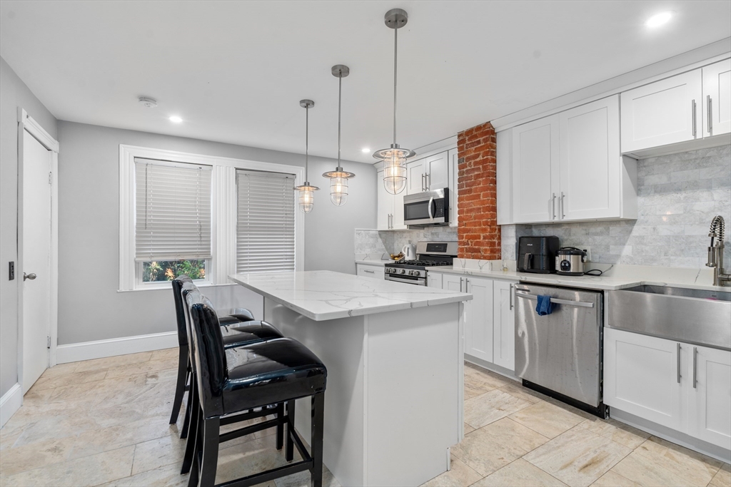 20 Carson St