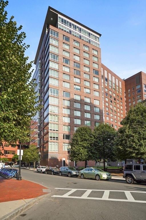 1 Charles St South # 205 Unit: PH-205