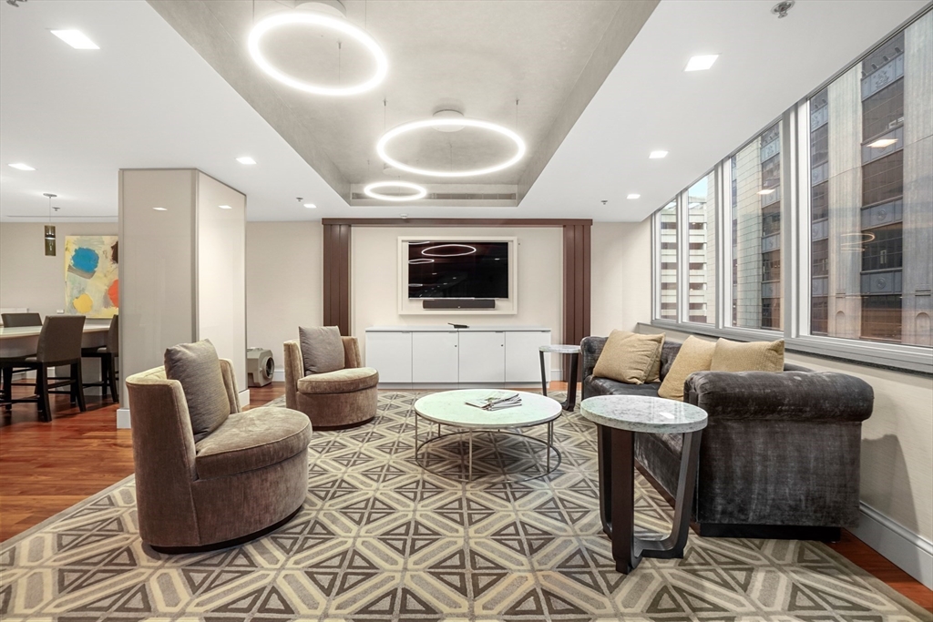 1 Charles St South # 205 Unit: PH-205