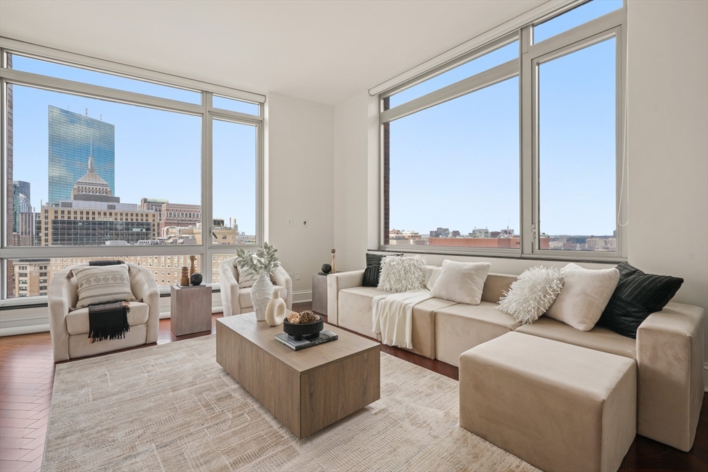 1 Charles St South # 205 Unit: PH-205