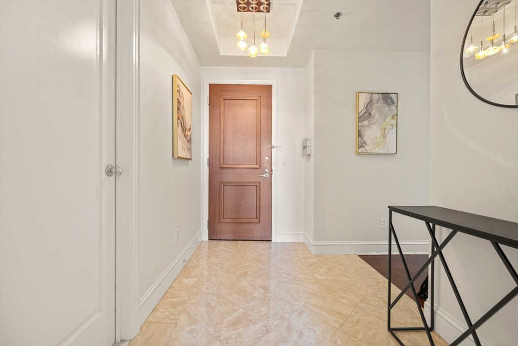 1 Charles St South # 205 Unit: PH-205