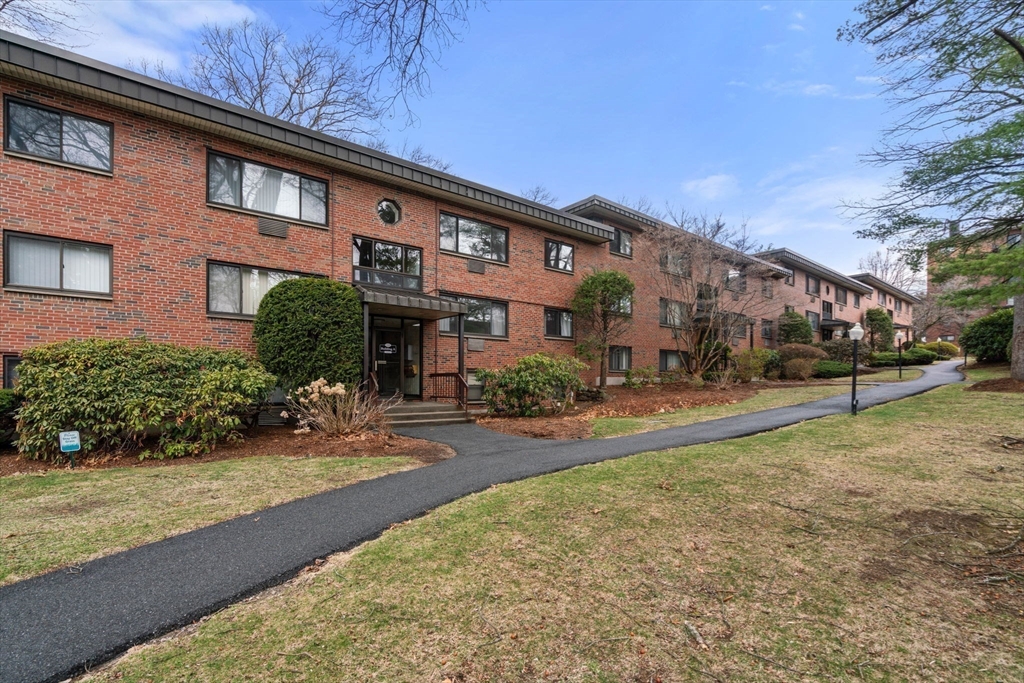 1325 Worcester Rd # A11