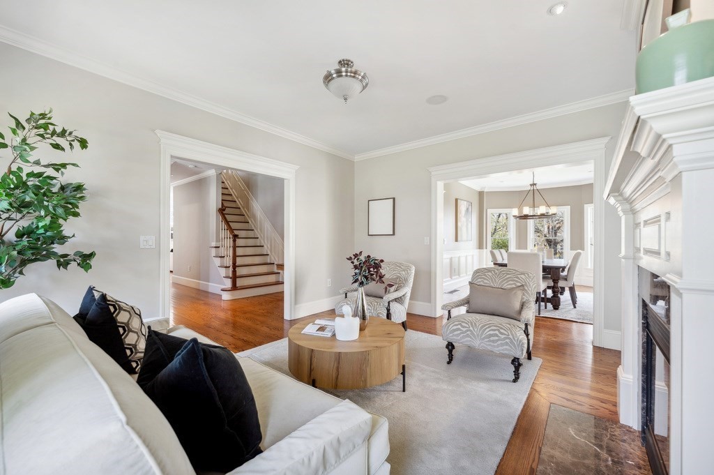 97 Manning St