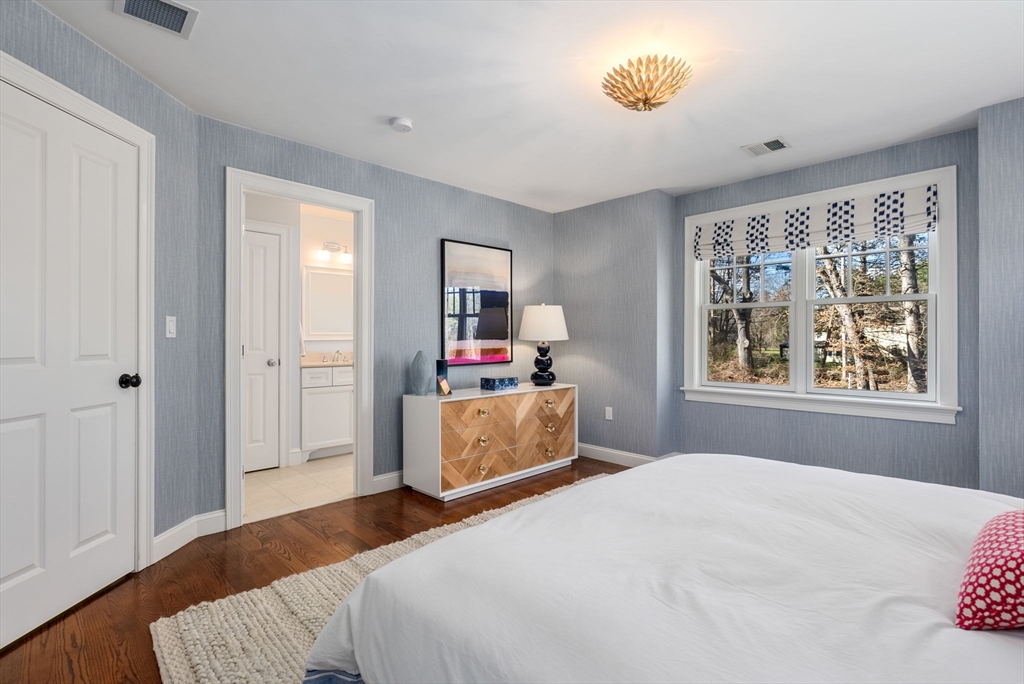 76 Oxbow Rd