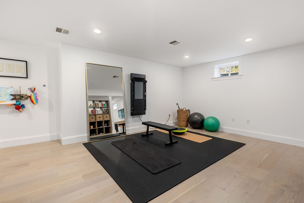 76 Oxbow Rd