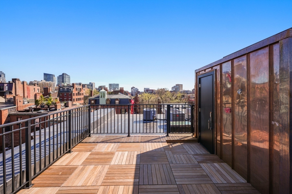 112 Myrtle St