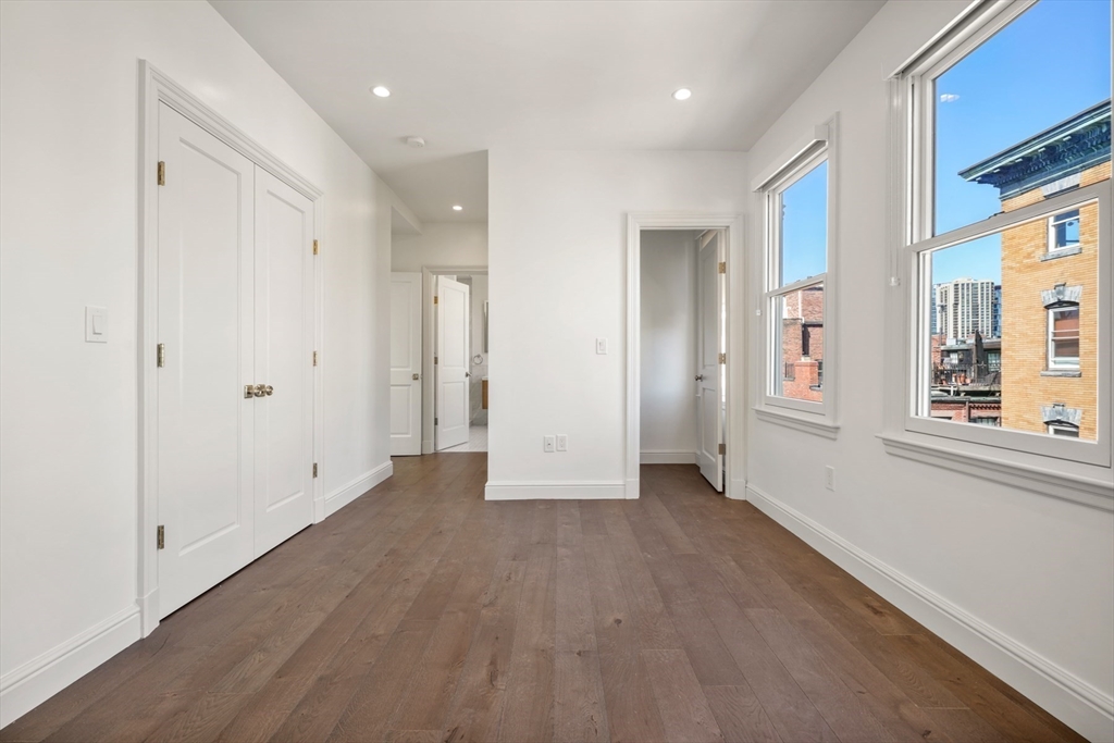 112 Myrtle St