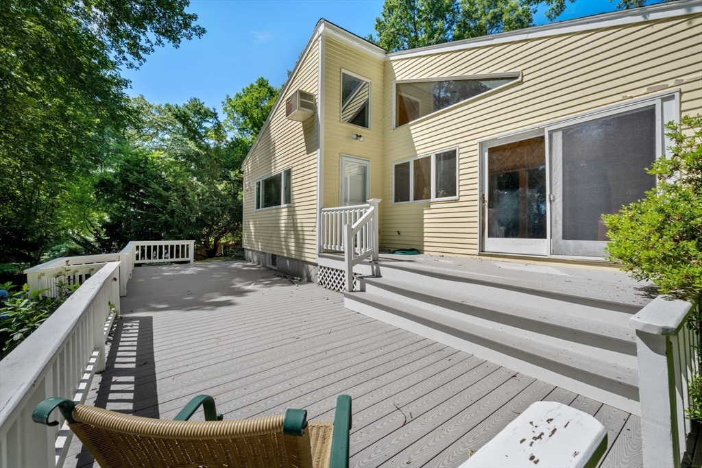 103 Loring Rd