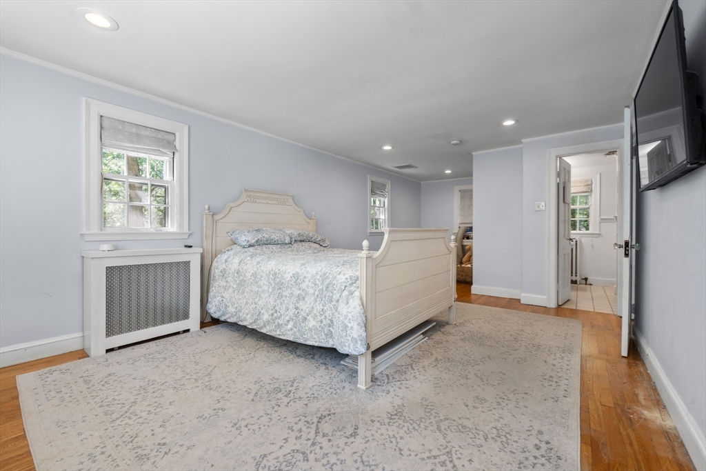 103 Loring Rd