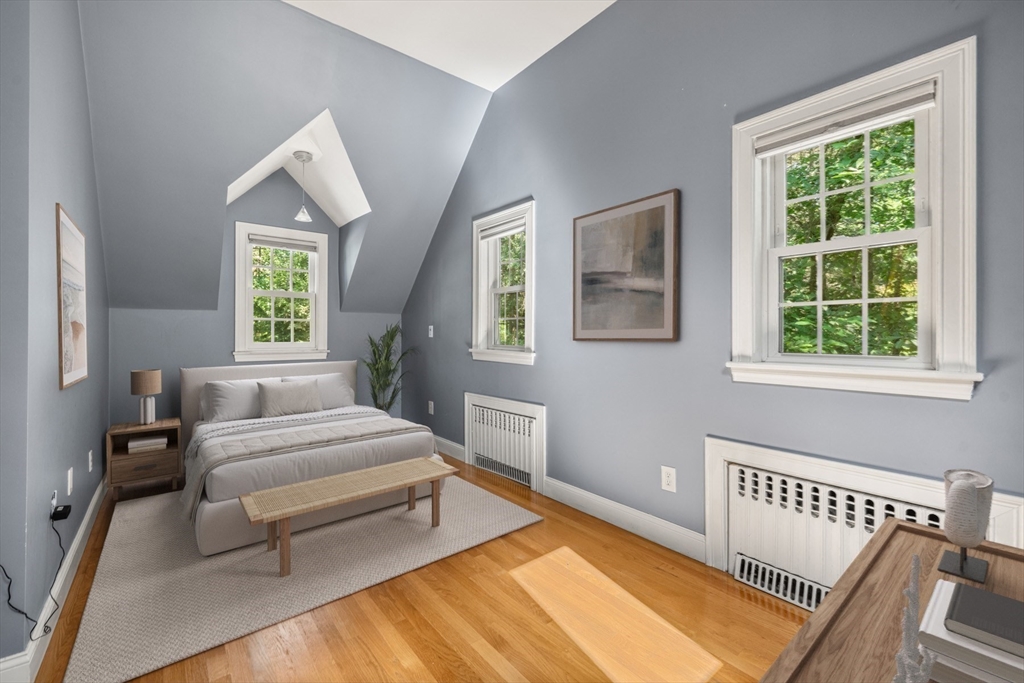 103 Loring Rd