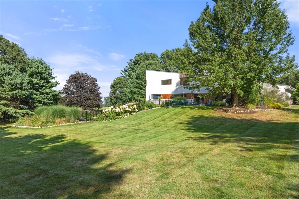 2 Forest Hill Road