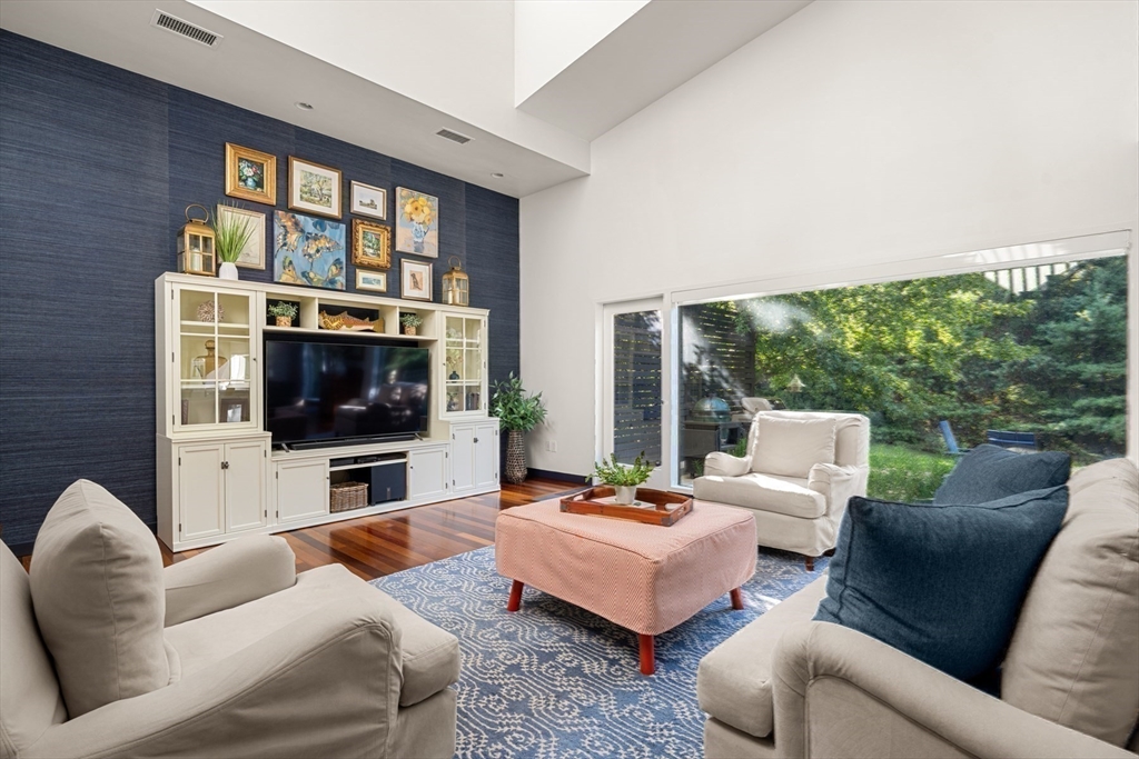 2 Forest Hill Road
