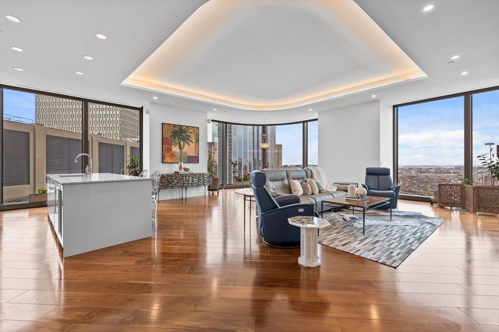 1 Dalton St # 2703