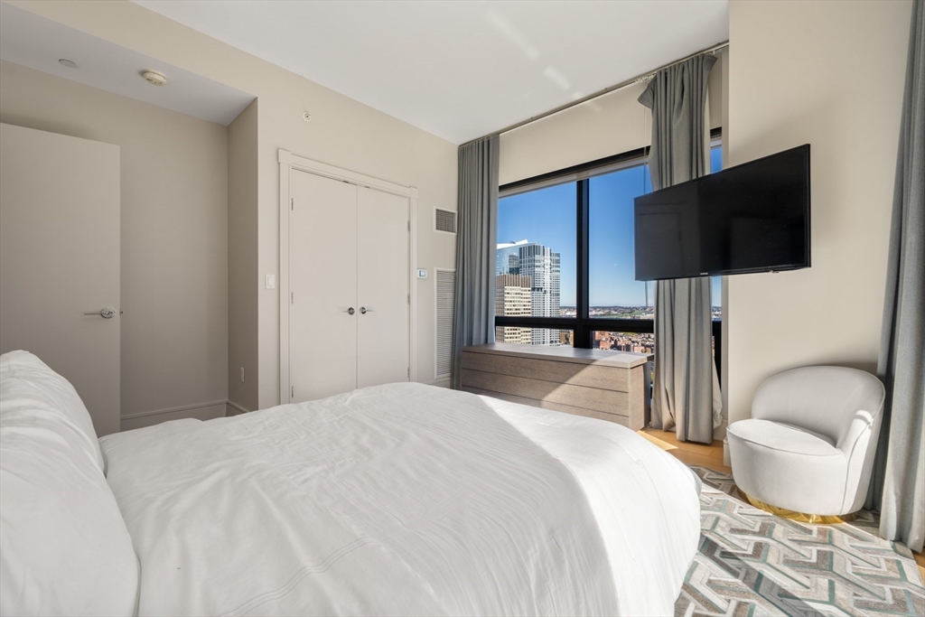 45 Province St # 2404
