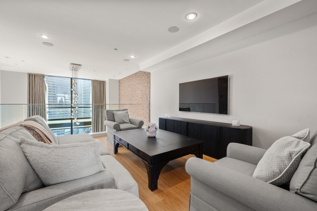 45 Province St # 2404