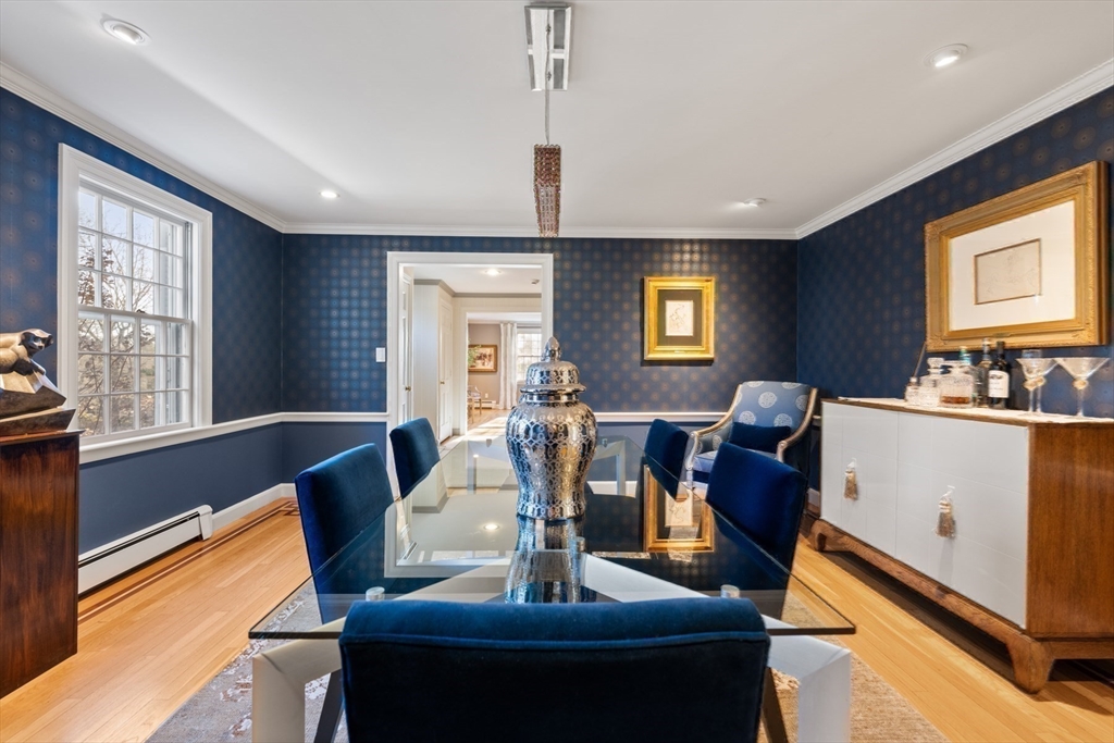 84 Royalston Rd