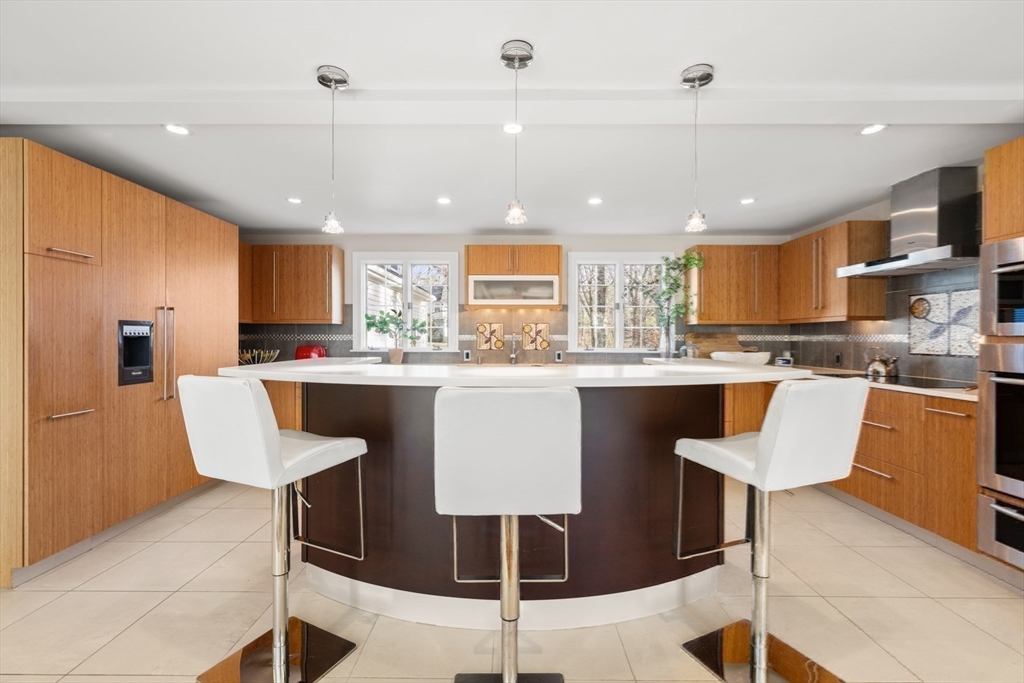 84 Royalston Rd