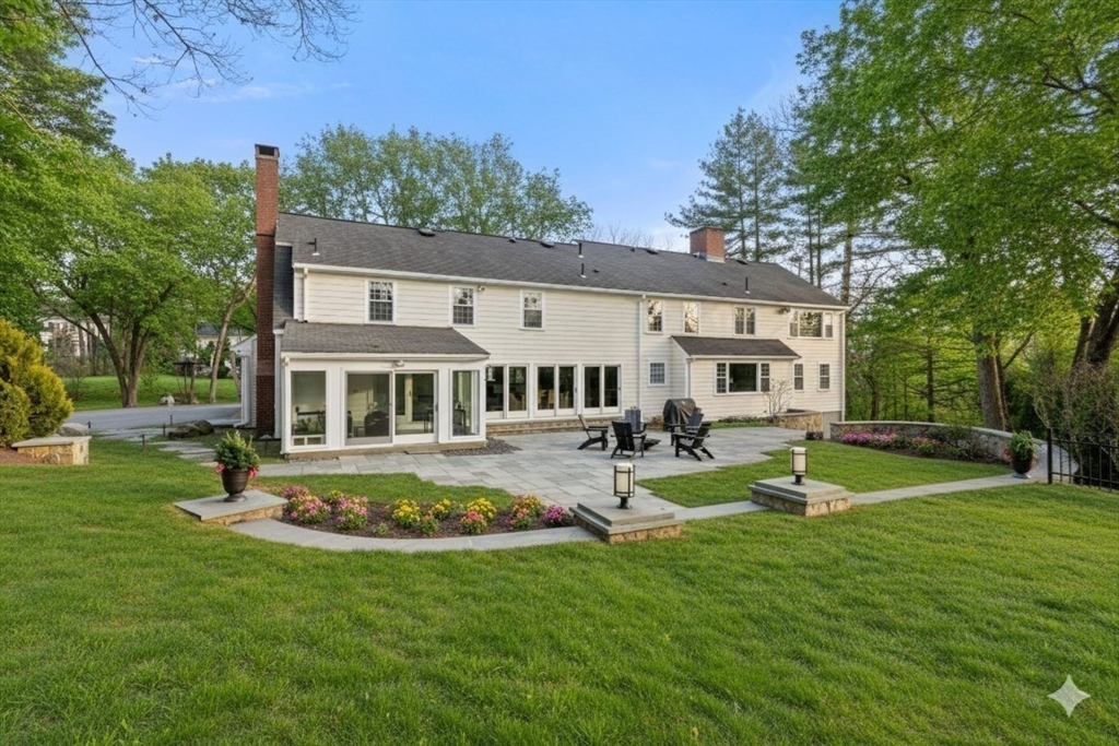 84 Royalston Rd