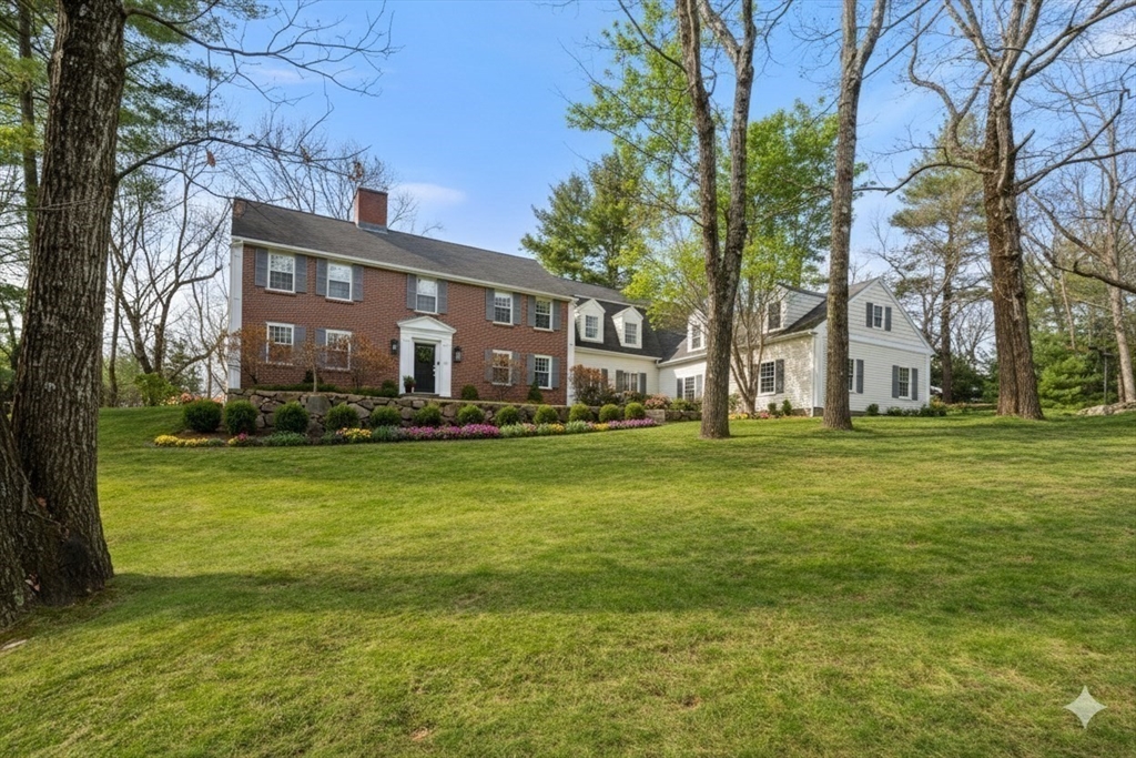 84 Royalston Rd