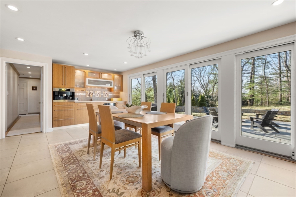84 Royalston Rd