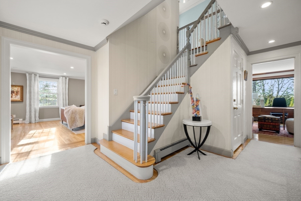 84 Royalston Rd