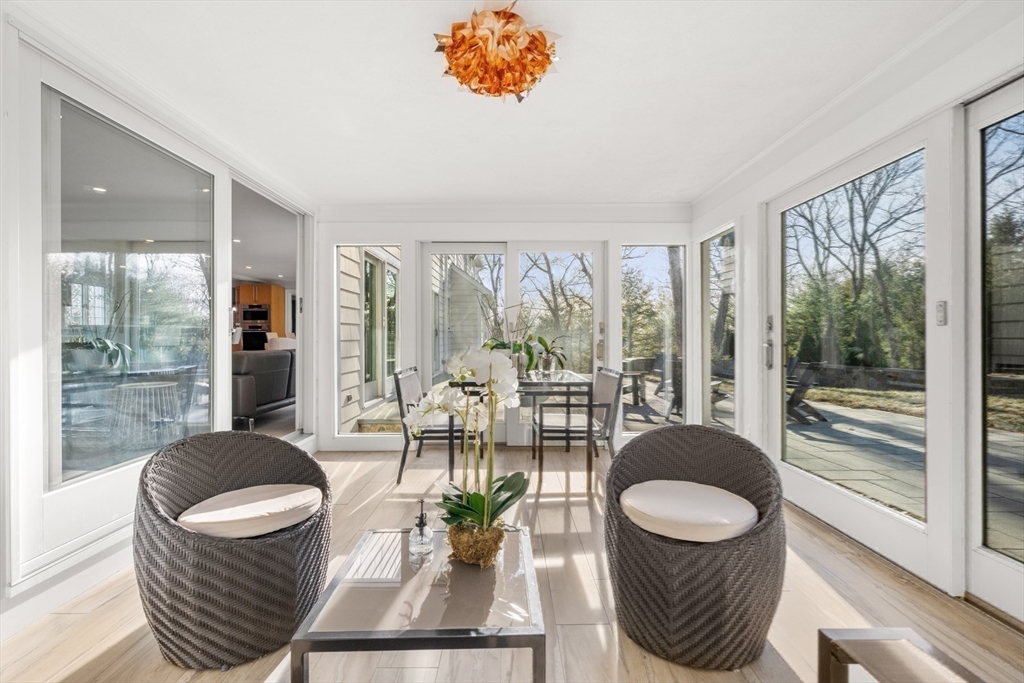 84 Royalston Rd
