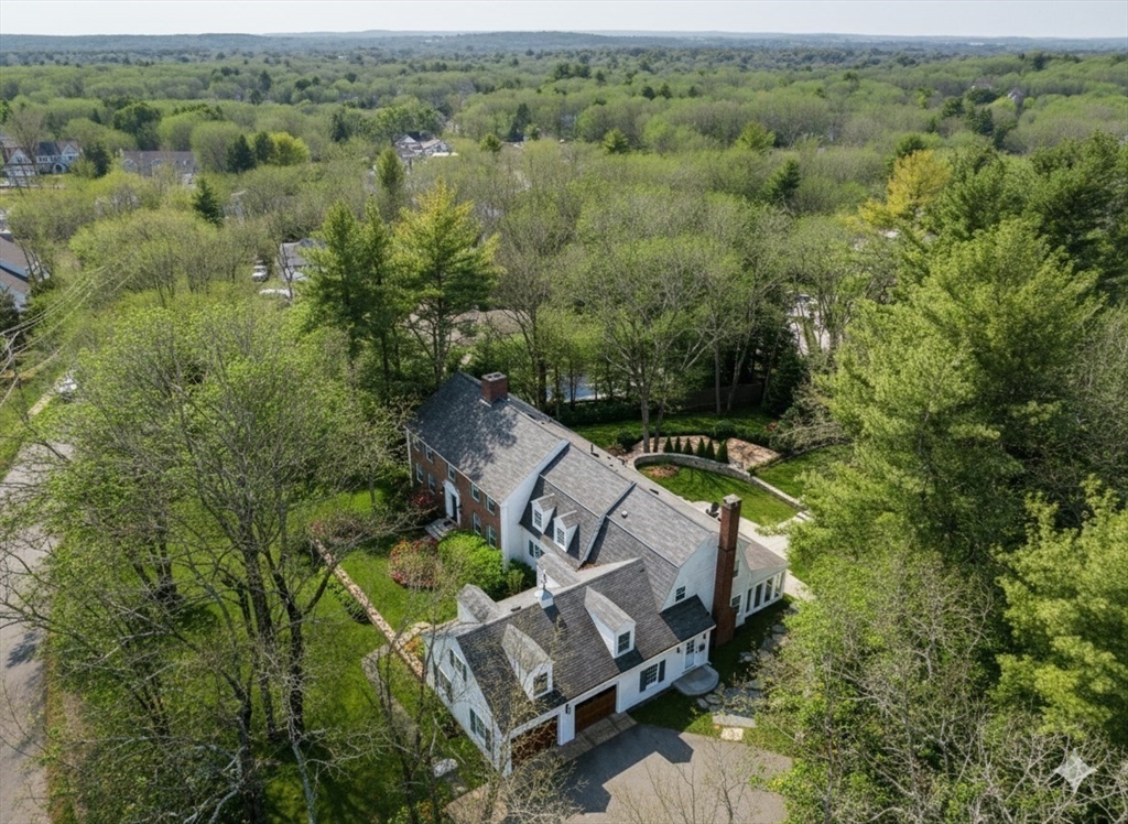 84 Royalston Rd