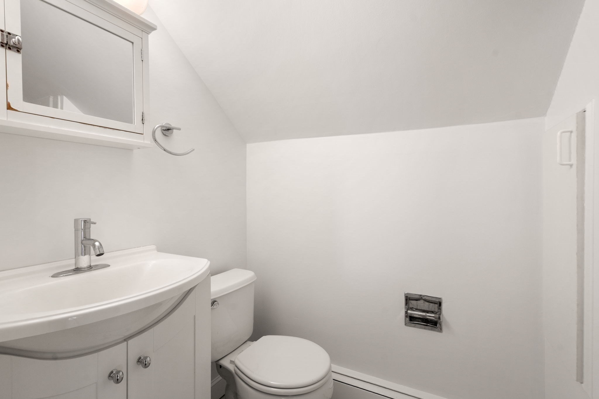 215 Ash St # 3
