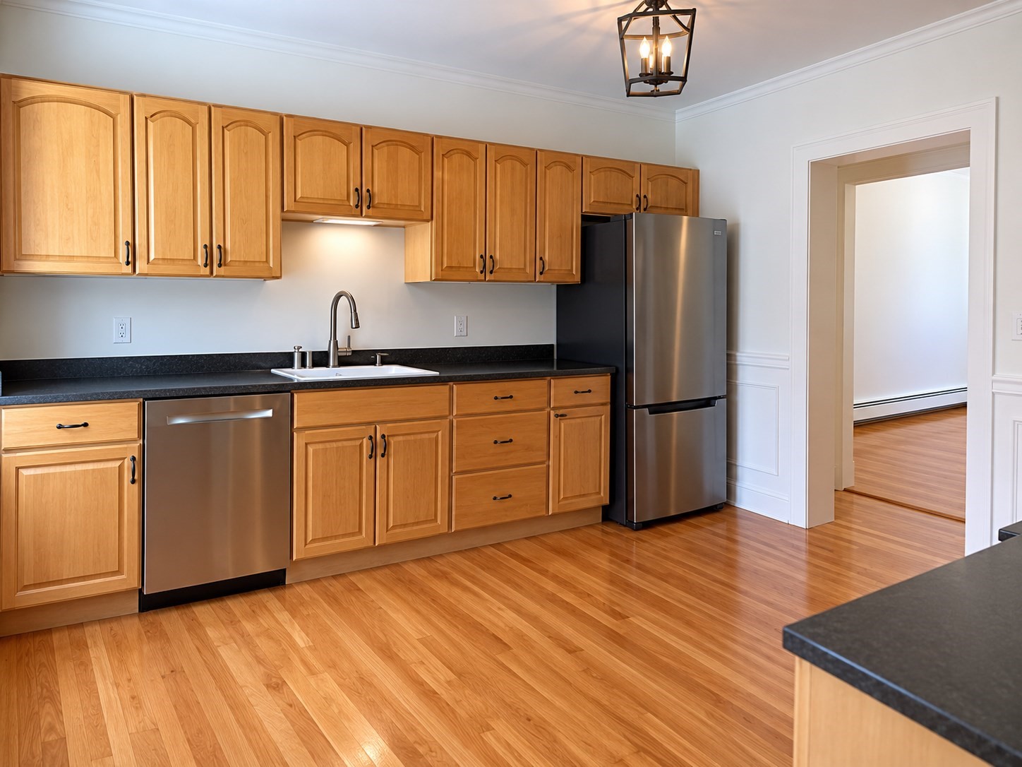 215 Ash St # 3