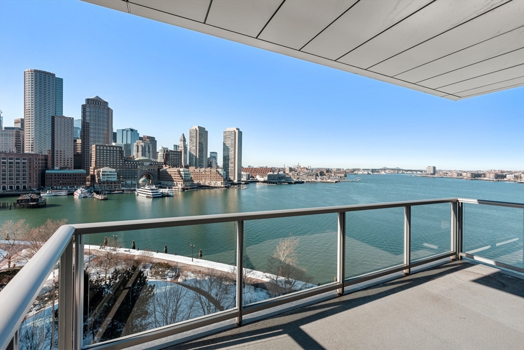 22 Liberty Dr # 9m