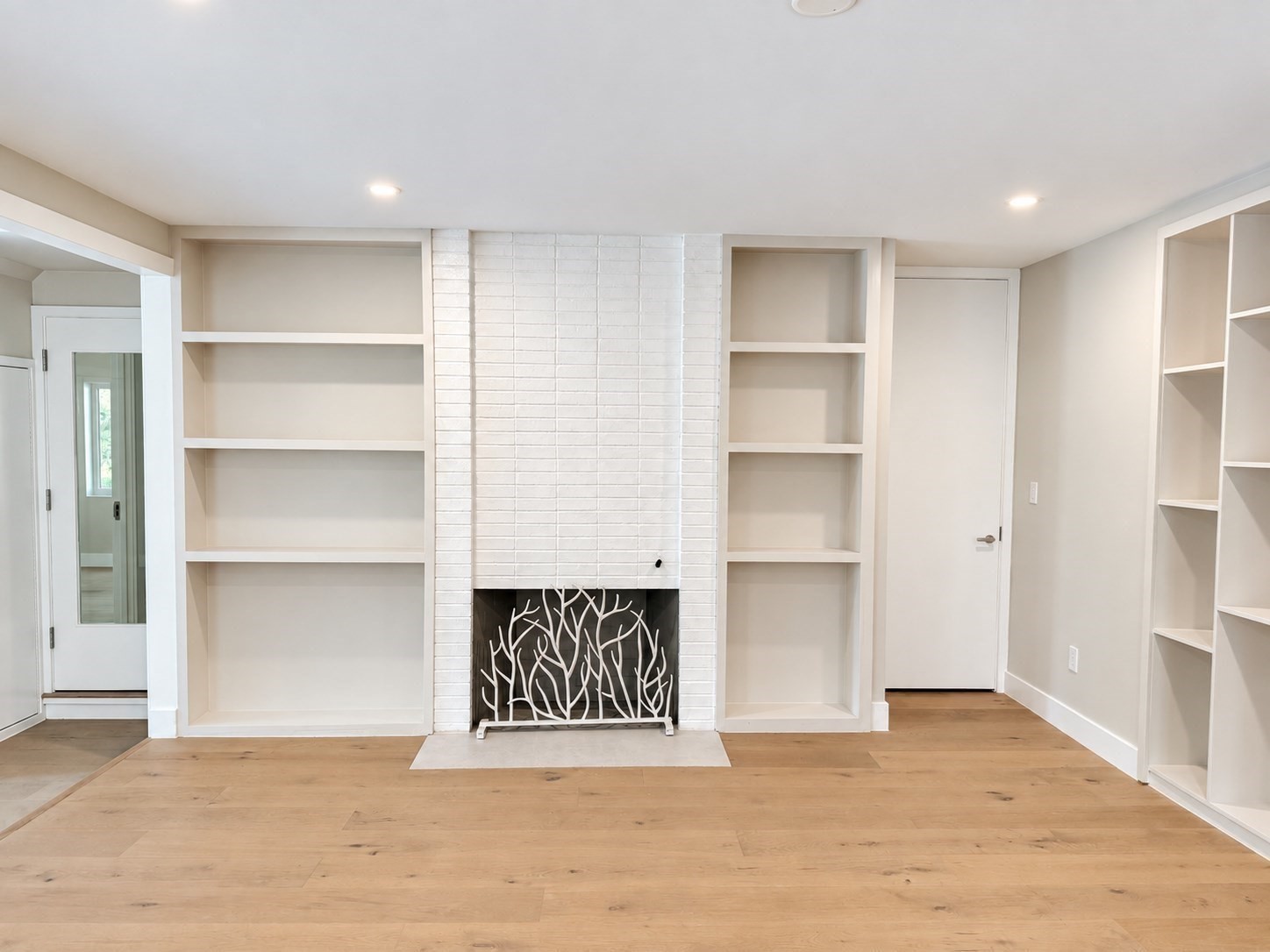 8 Irene Rd