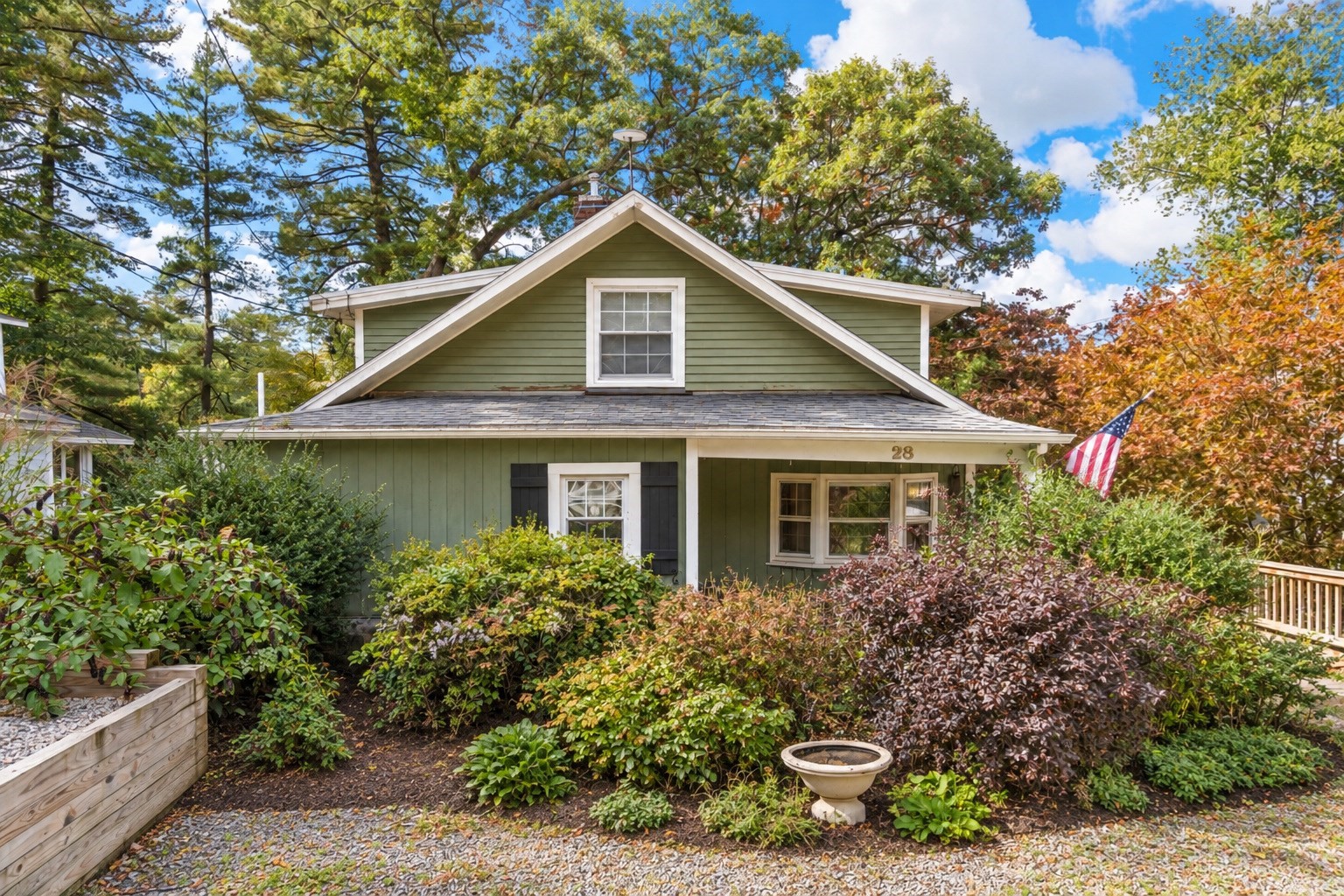 28 Davis Rd