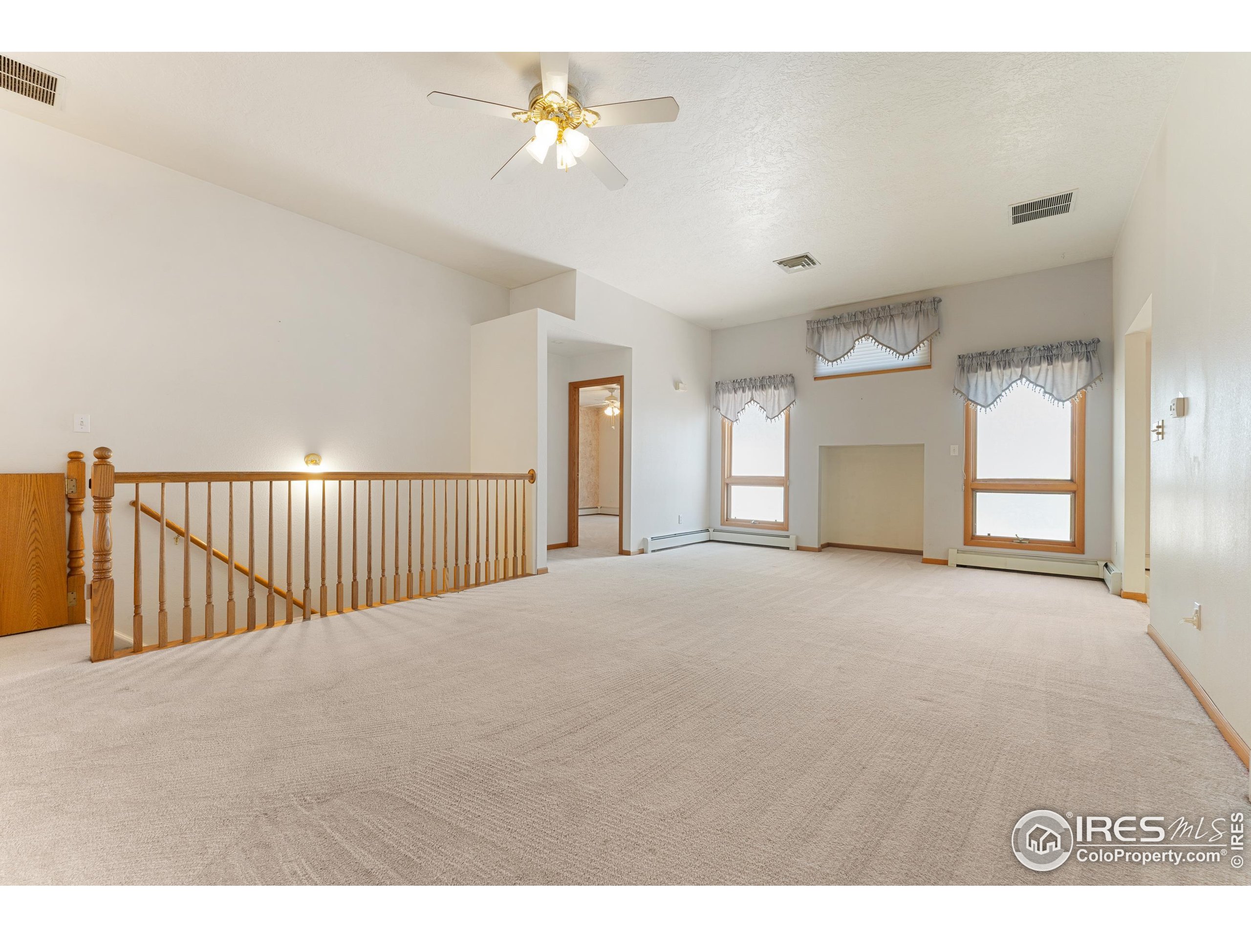 1201 Sharlyn Ct