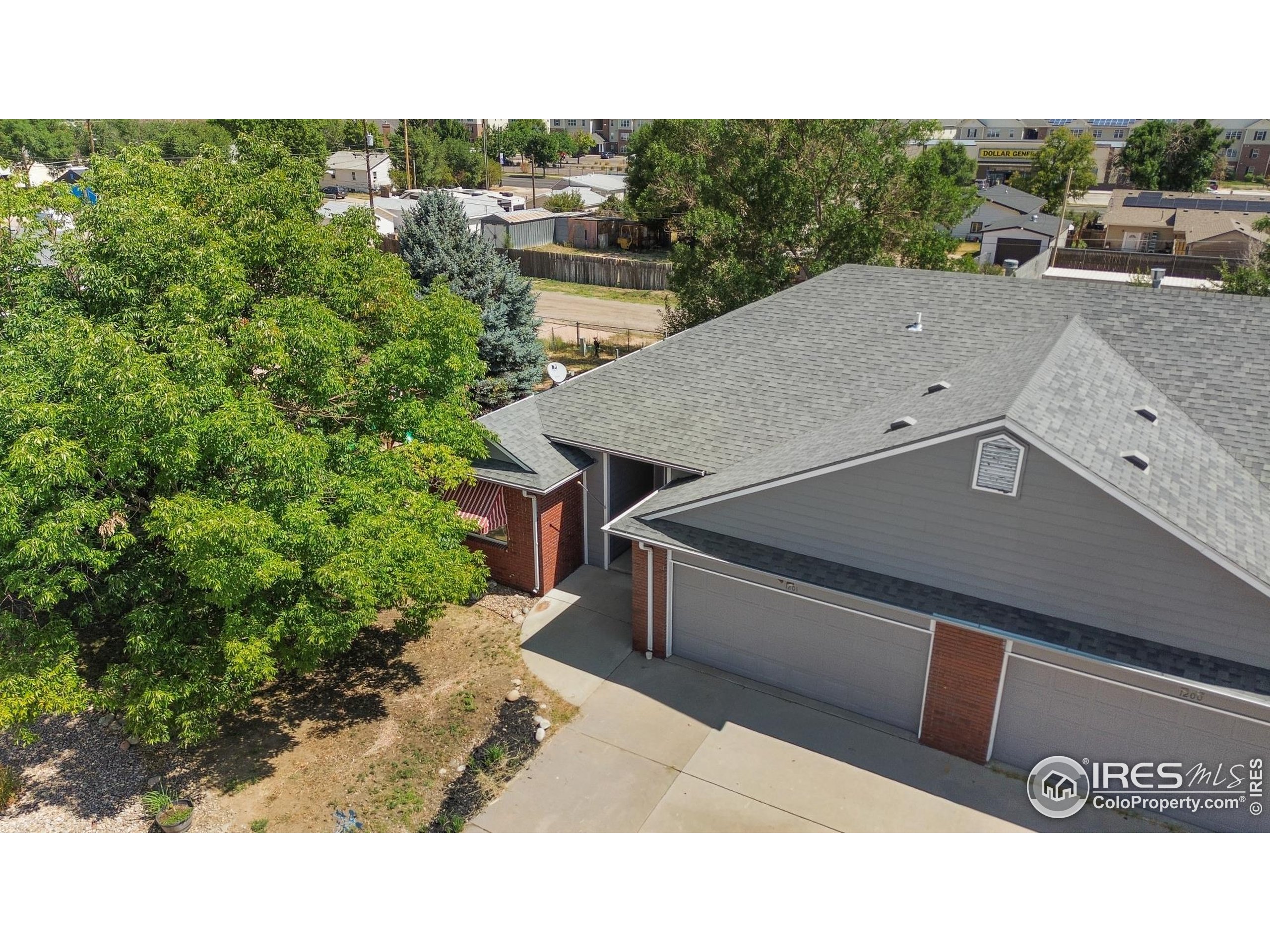 1201 Sharlyn Ct