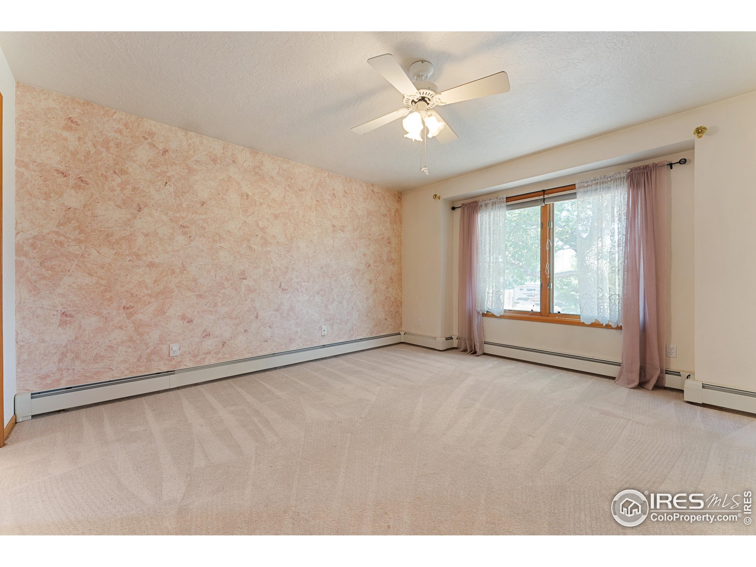 1201 Sharlyn Ct