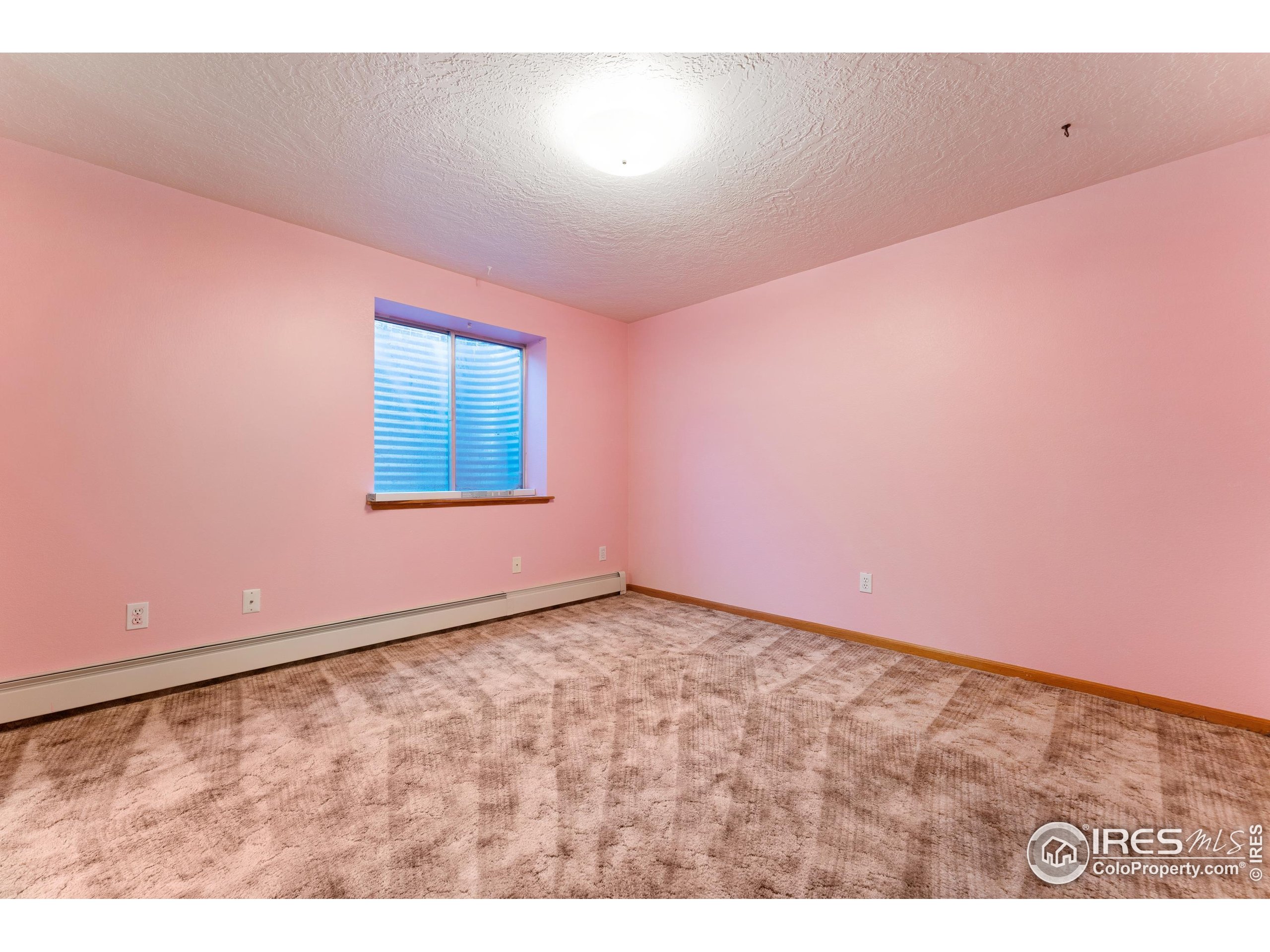 1201 Sharlyn Ct