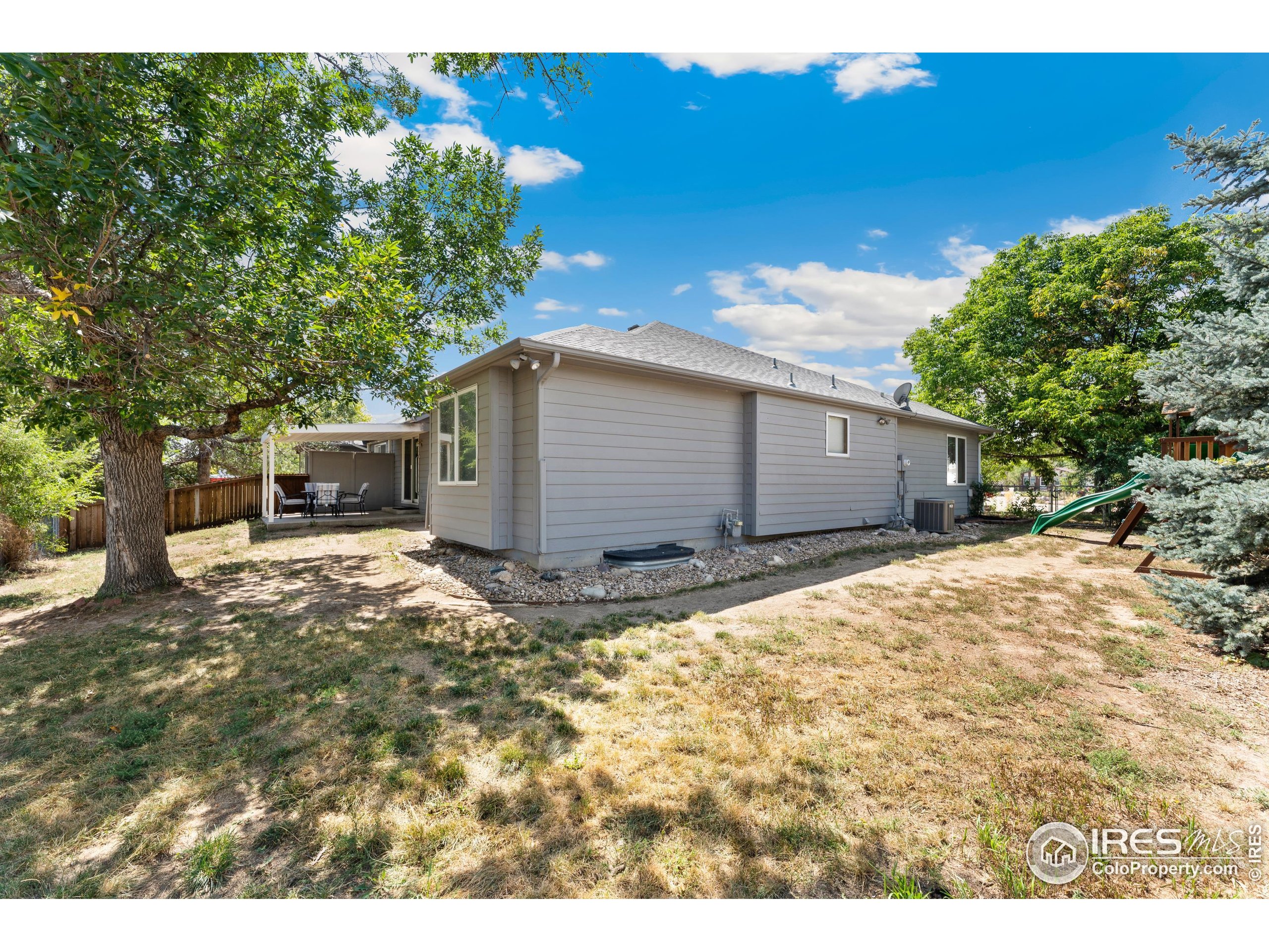 1201 Sharlyn Ct