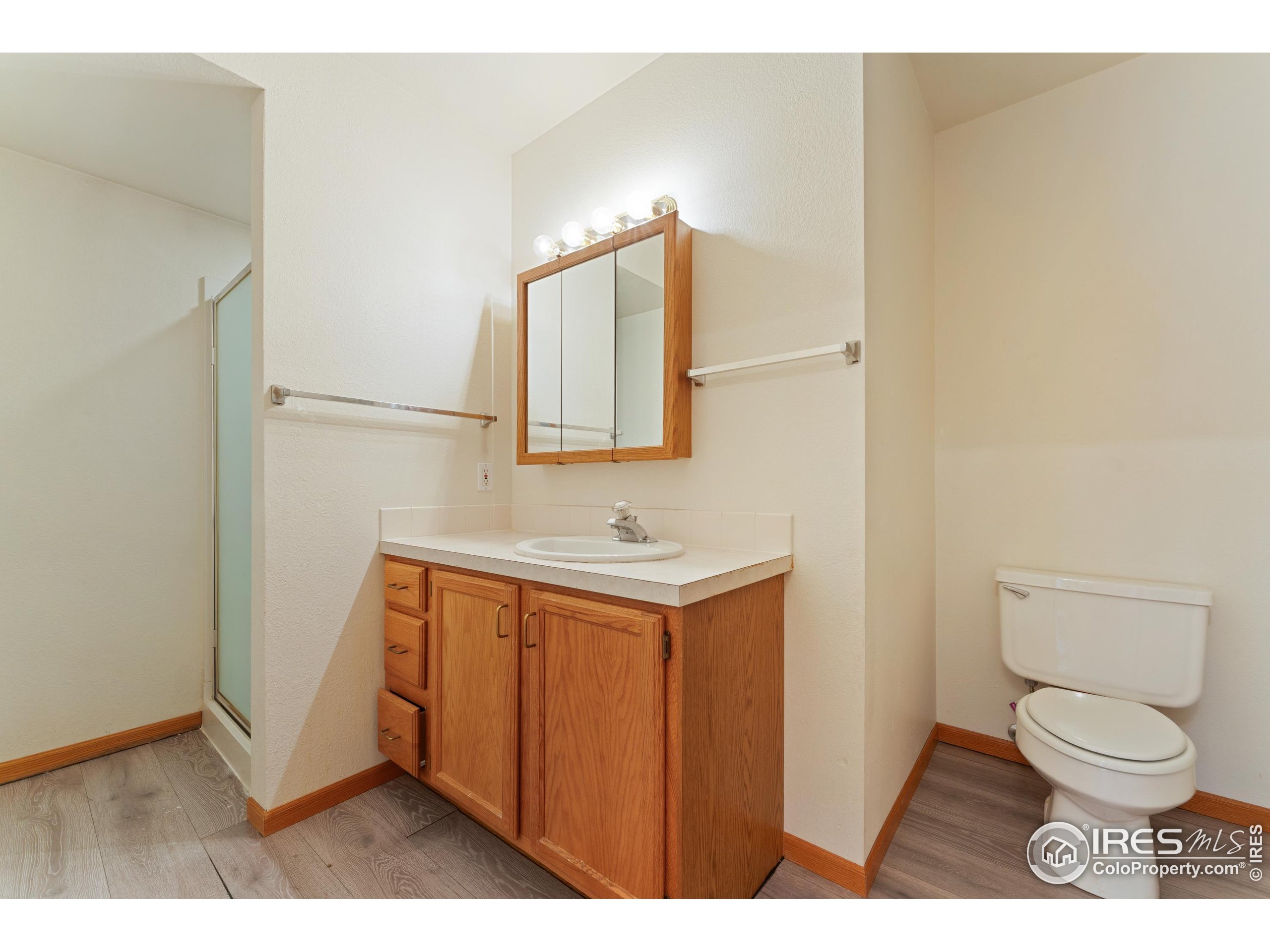 1201 Sharlyn Ct