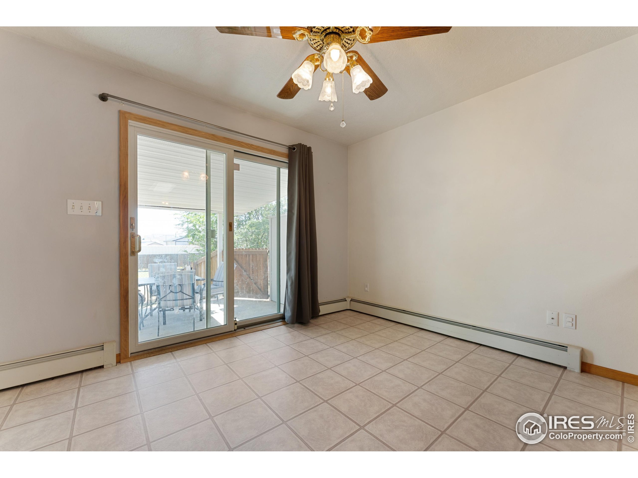 1201 Sharlyn Ct