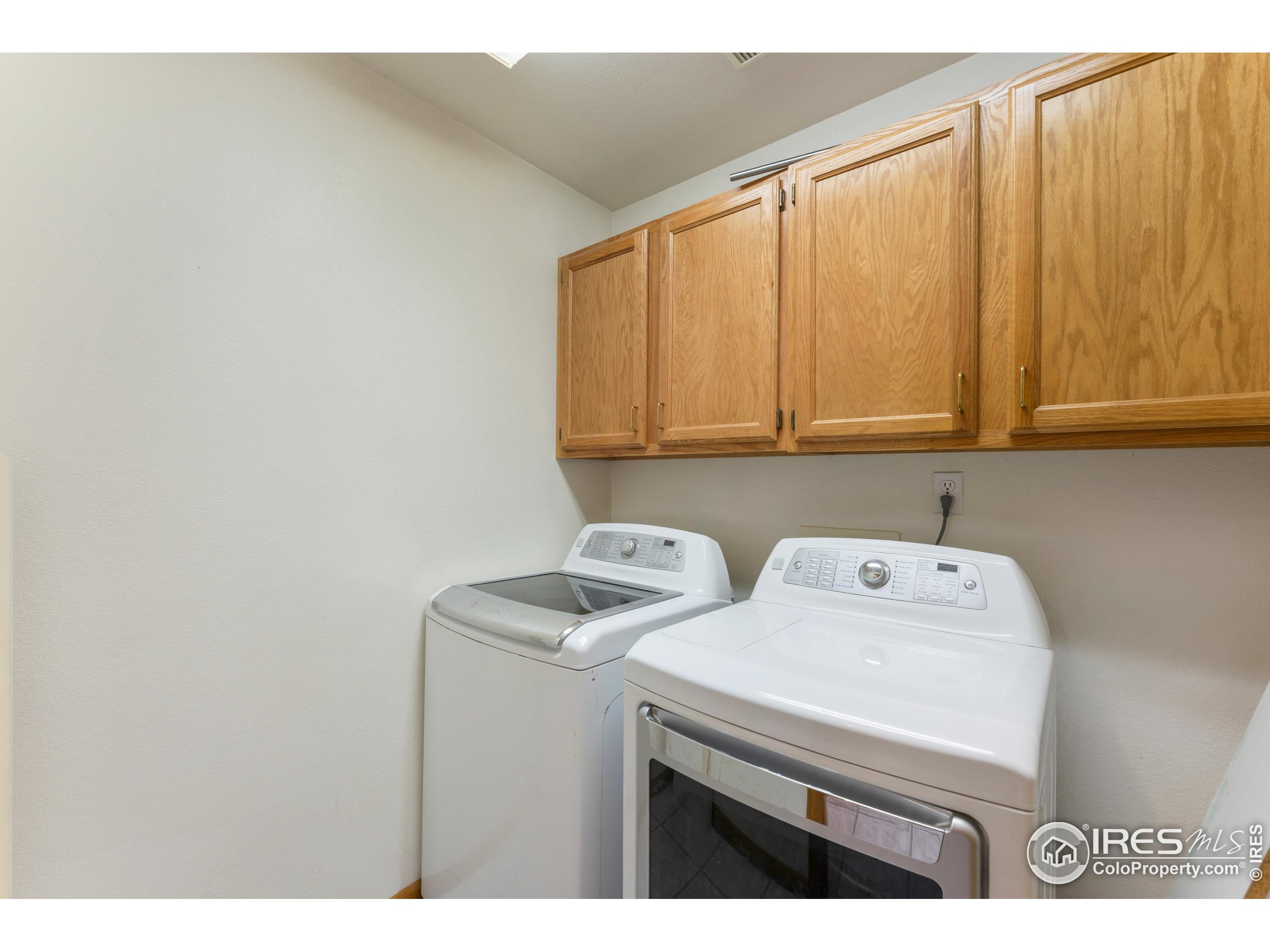 1201 Sharlyn Ct