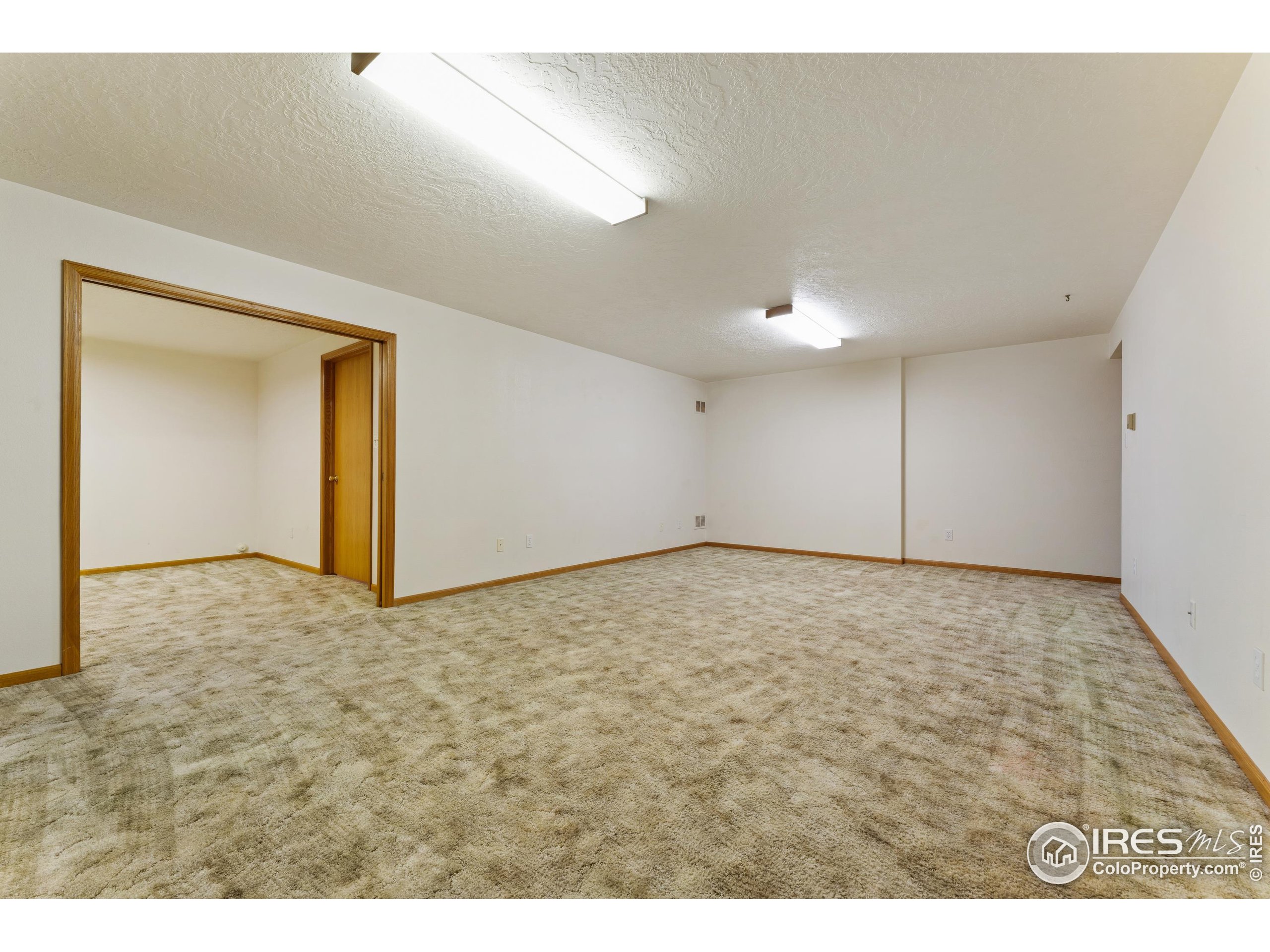 1201 Sharlyn Ct
