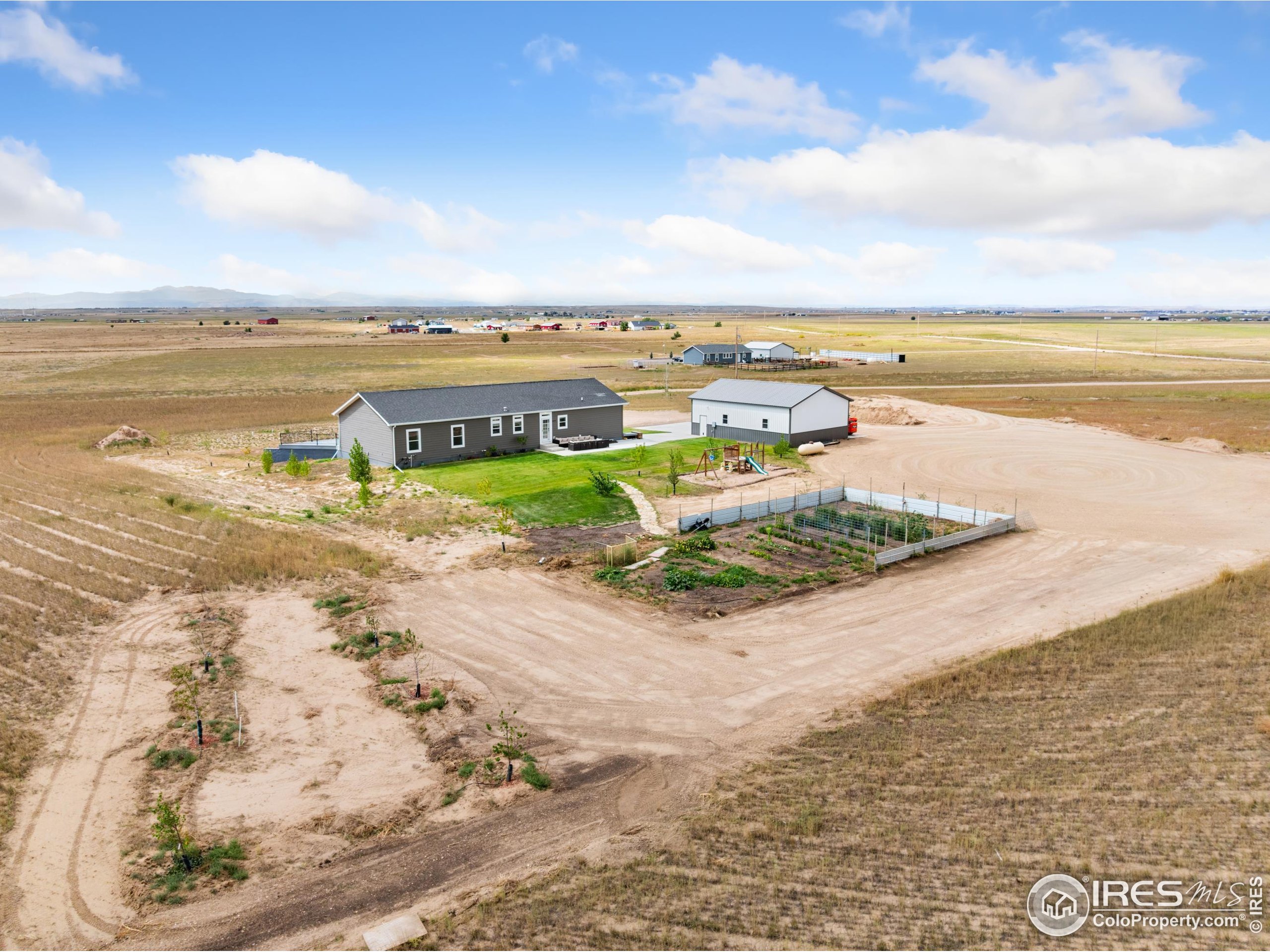 16692 County Road 94