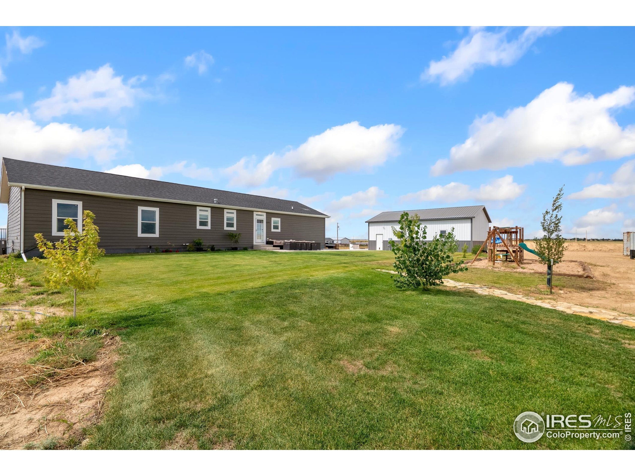16692 County Road 94