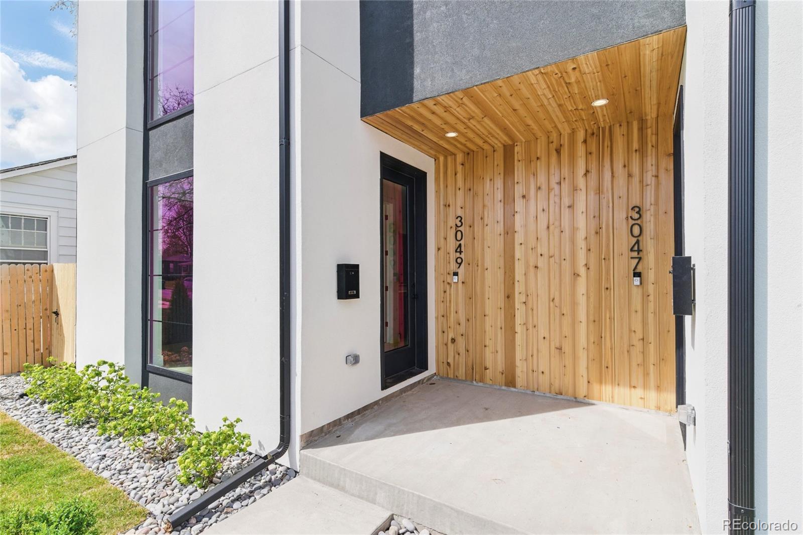 3047 S Cherokee Street