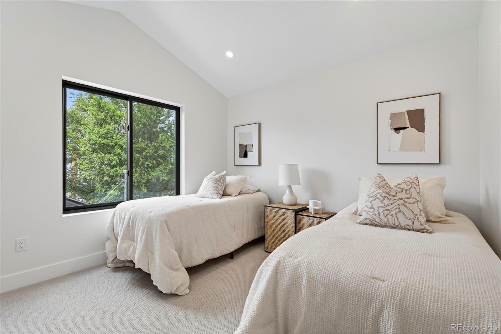 3047 S Cherokee Street