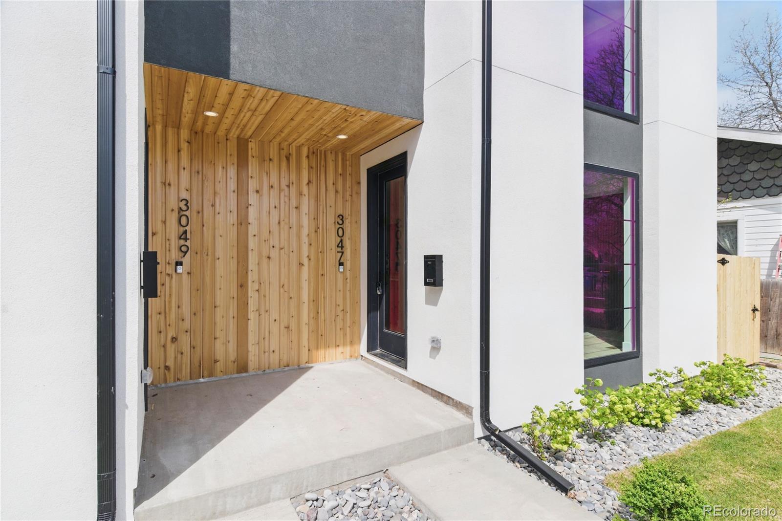 3047 S Cherokee Street