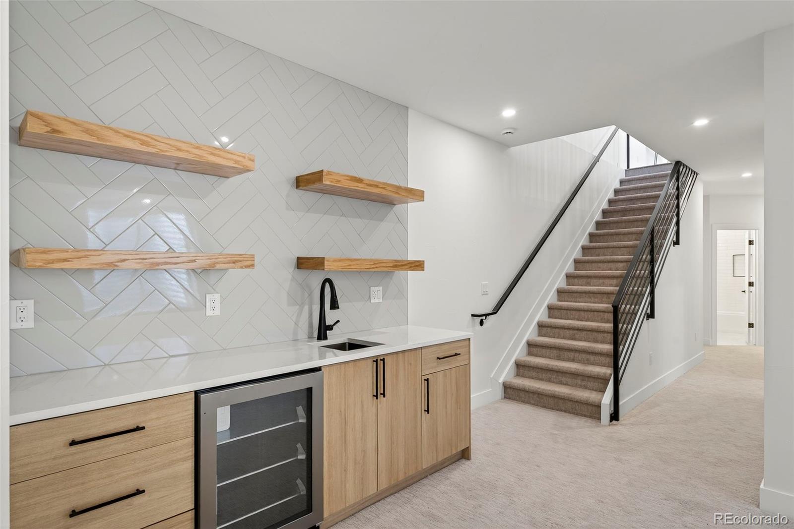 3047 S Cherokee Street