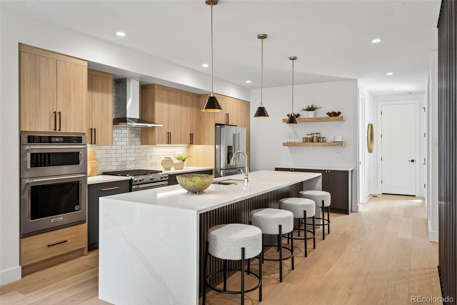 3047 S Cherokee Street