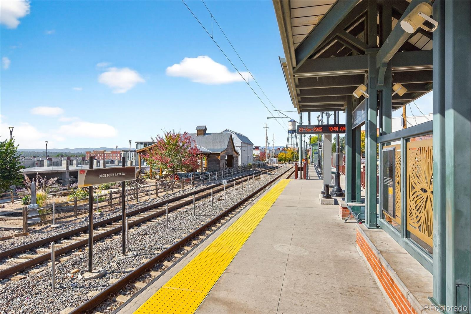 5419 Allison Street Unit: F