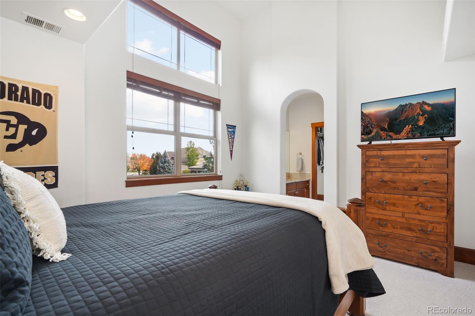2121 Jade Way
